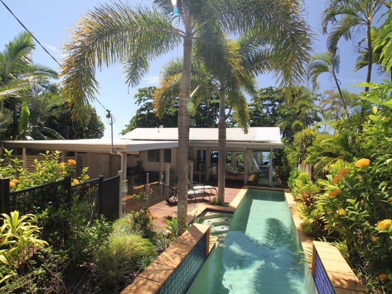 25 Mitchell Street, South Mission Beach QLD 4852