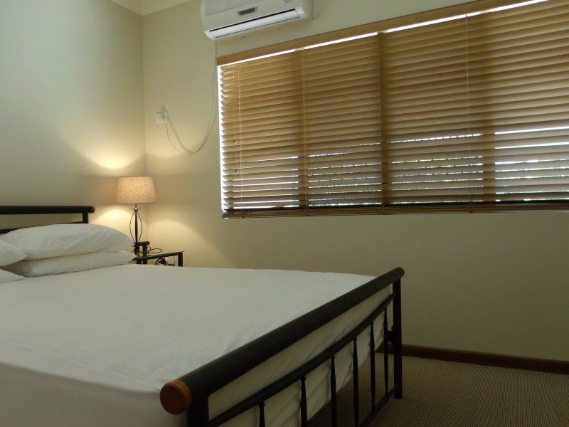 10 Wall Street, South Mission Beach QLD 4852