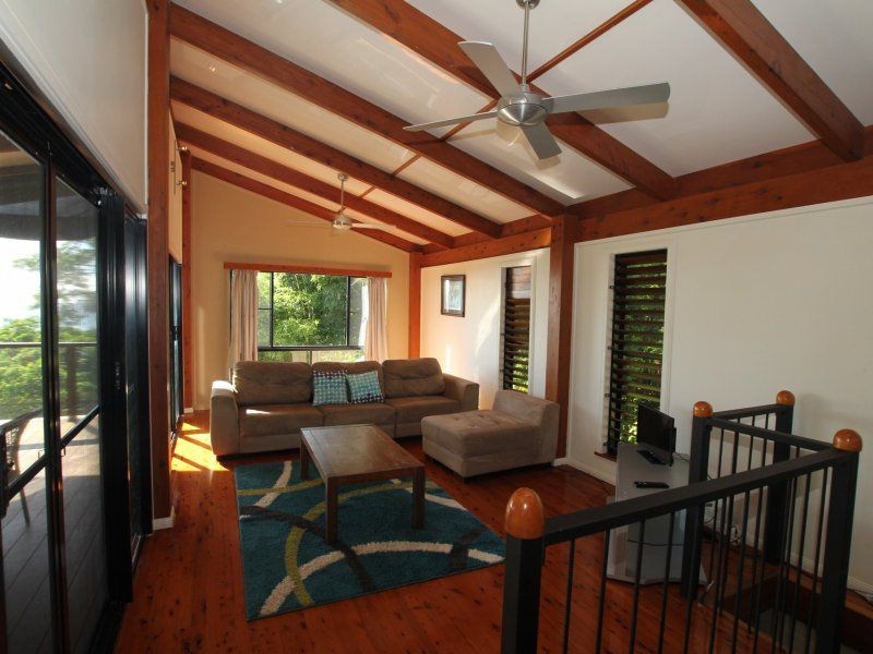 23 Bicton Close, Bingil Bay QLD 4852