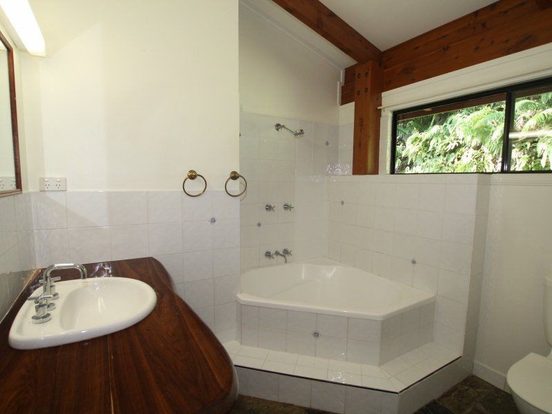 23 Bicton Close, Bingil Bay QLD 4852