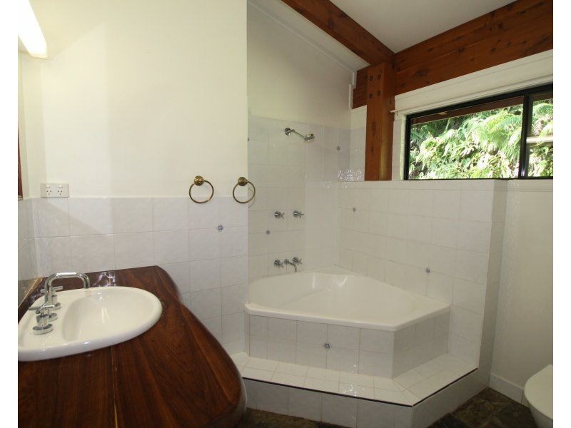 23 Bicton Close, Bingil Bay QLD 4852