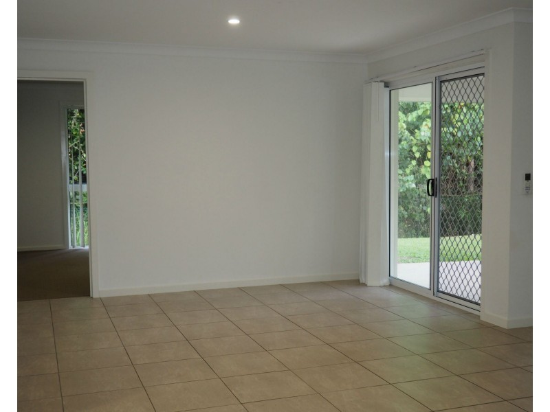 17 Shelly Court, Mission Beach QLD 4852