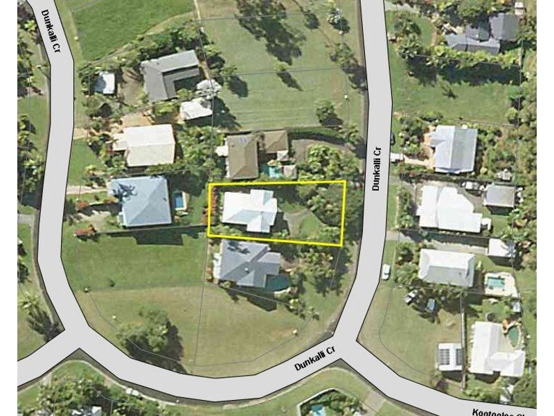 11 Dunkalli Crescent, Wongaling Beach QLD 4852