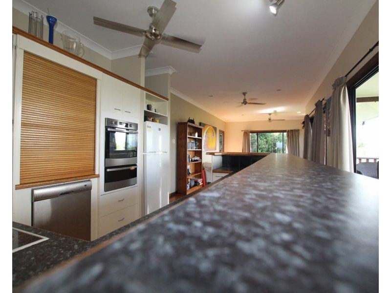 11 Dunkalli Crescent, Wongaling Beach QLD 4852