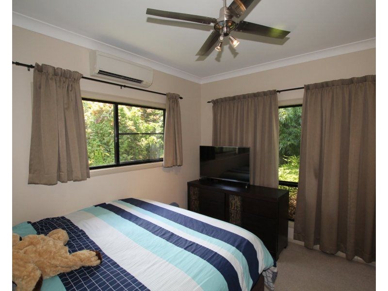 11 Dunkalli Crescent, Wongaling Beach QLD 4852