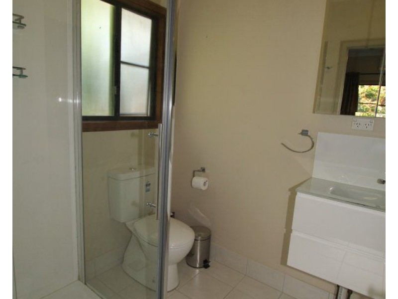 11 Dunkalli Crescent, Wongaling Beach QLD 4852