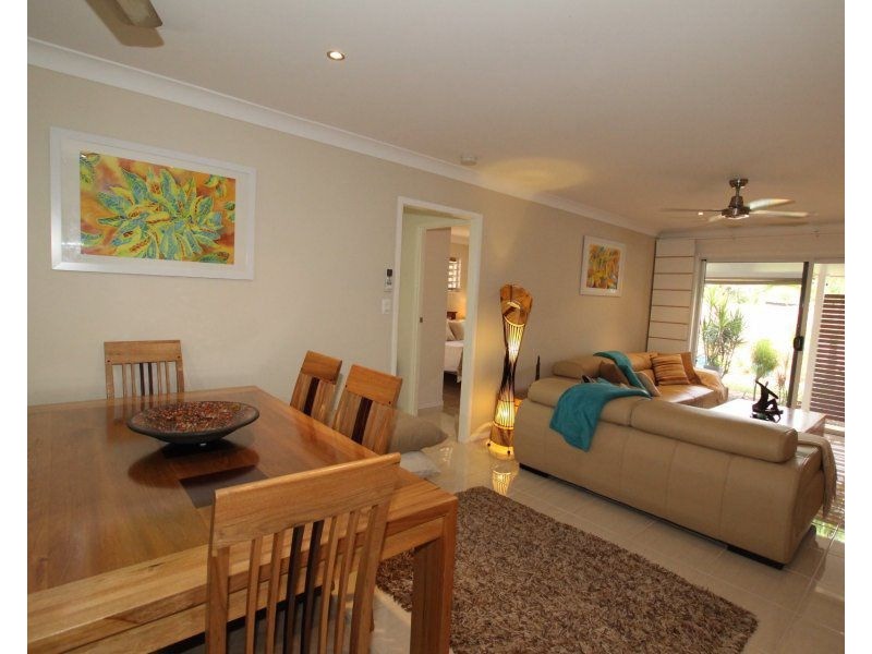 2/6 Hilliar Street, Wongaling Beach QLD 4852