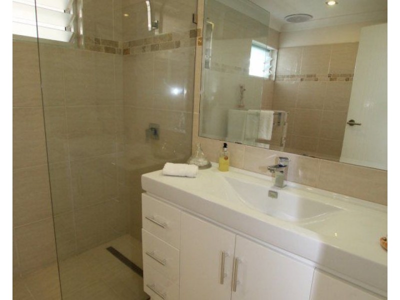 2/6 Hilliar Street, Wongaling Beach QLD 4852