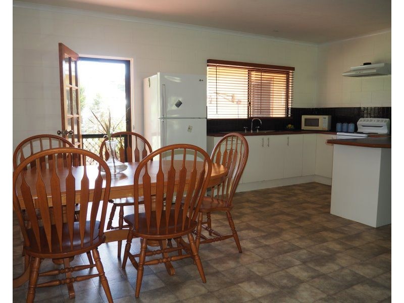 12 Casuarina Crescent, Mission Beach QLD 4852