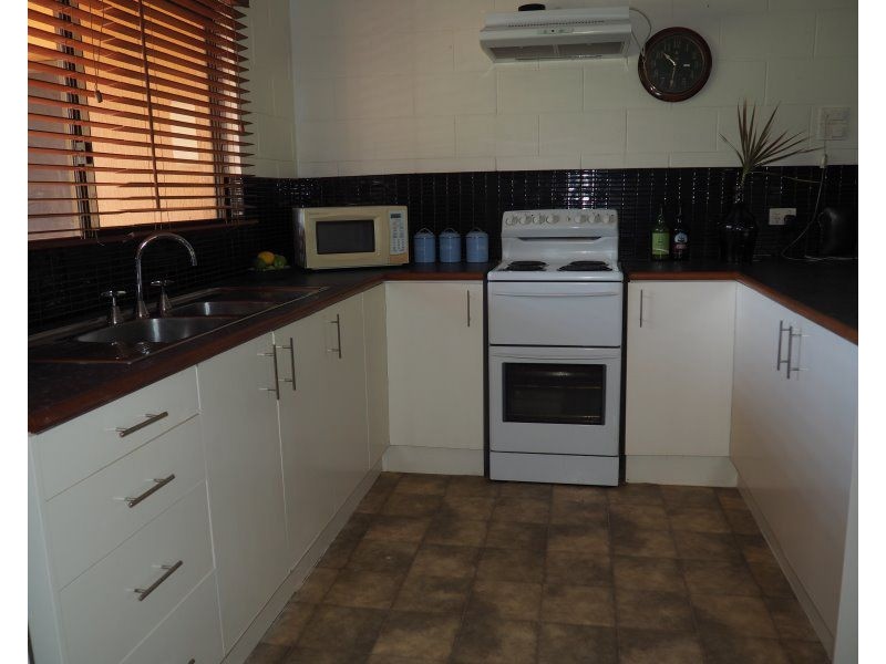 12 Casuarina Crescent, Mission Beach QLD 4852