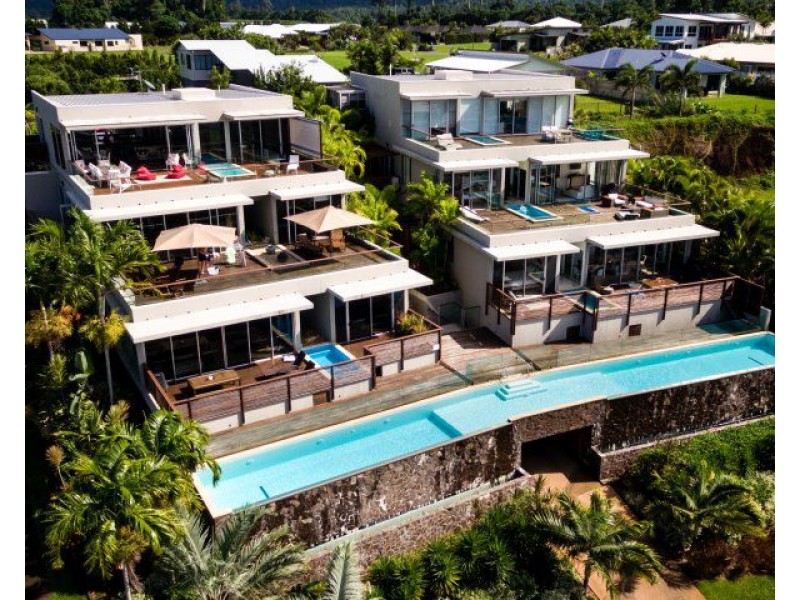 3/2 Coonanglebah Close, Mission Beach QLD 4852