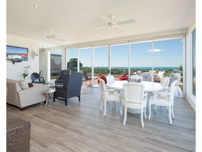 3/2 Coonanglebah Close, Mission Beach QLD 4852