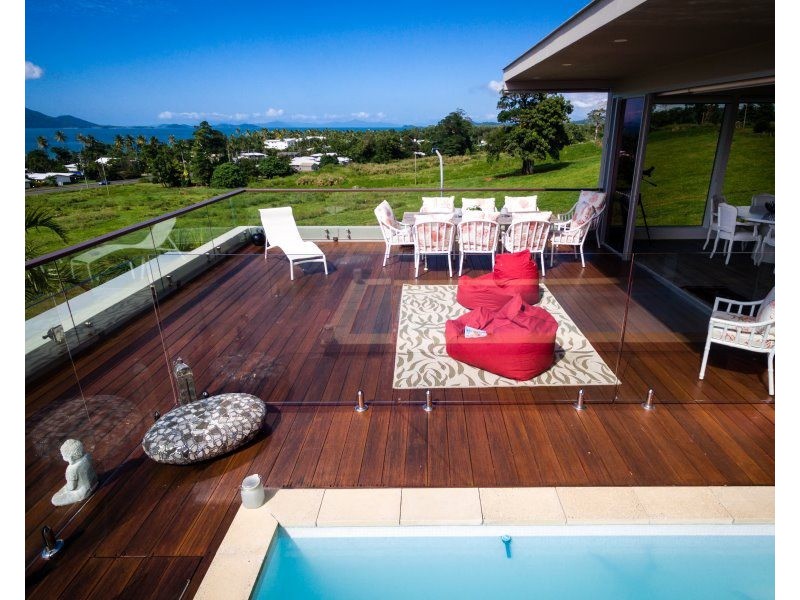 3/2 Coonanglebah Close, Mission Beach QLD 4852