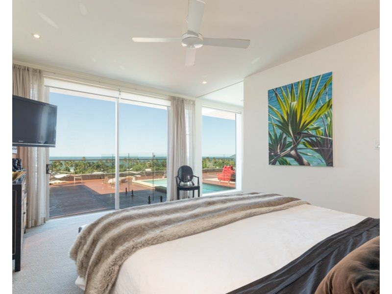 3/2 Coonanglebah Close, Mission Beach QLD 4852