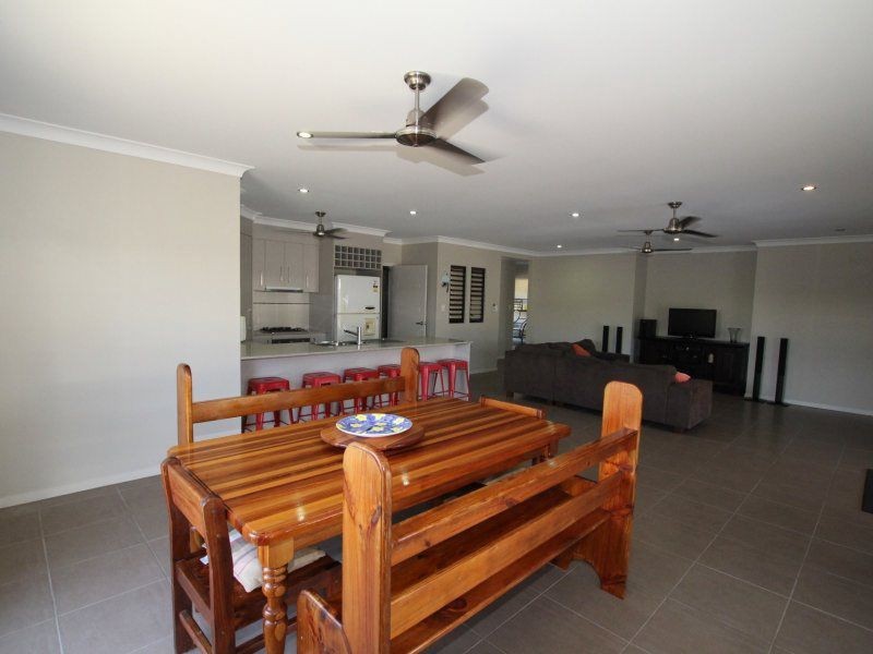 18 Voyager Street, South Mission Beach QLD 4852