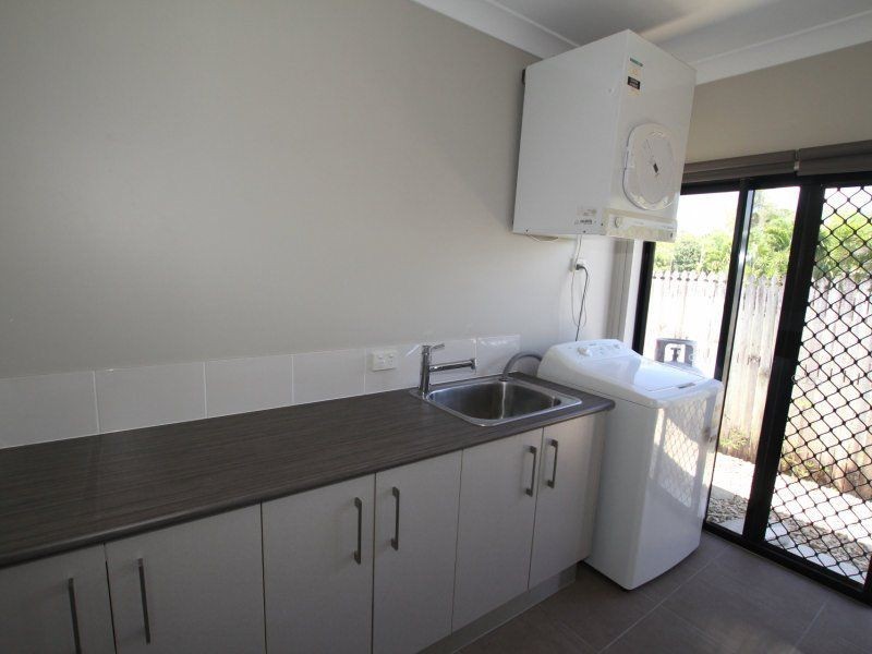 18 Voyager Street, South Mission Beach QLD 4852