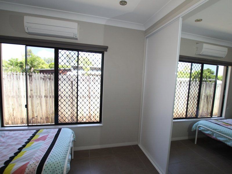 18 Voyager Street, South Mission Beach QLD 4852