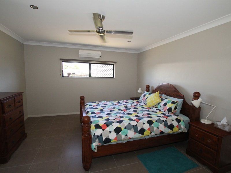 18 Voyager Street, South Mission Beach QLD 4852