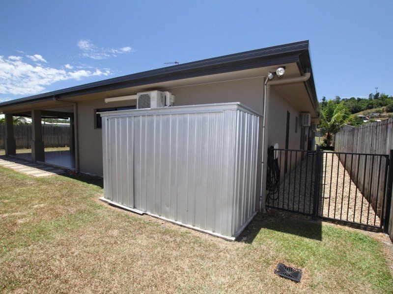 18 Voyager Street, South Mission Beach QLD 4852