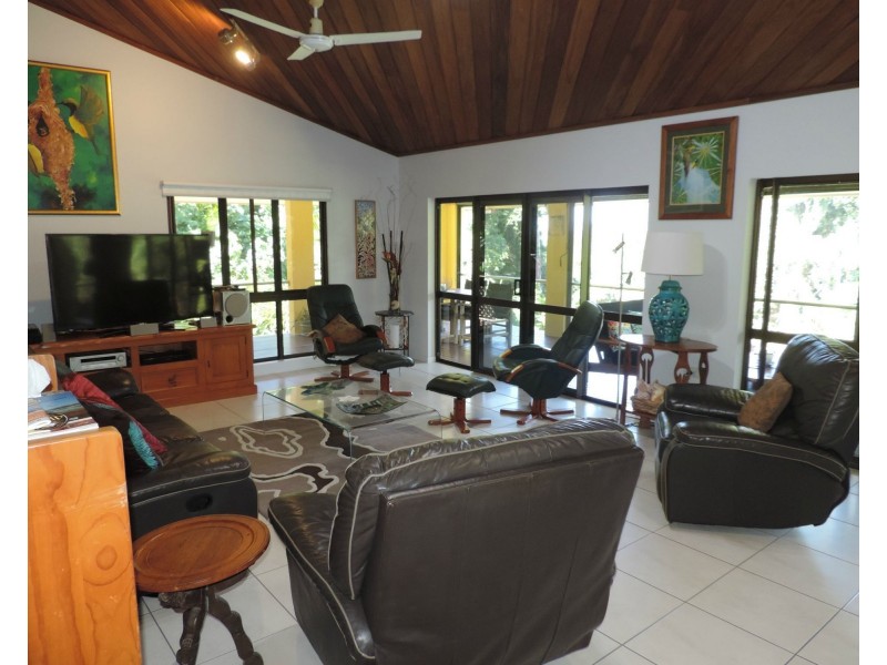 14 Plantation Drive, Bingil Bay QLD 4852