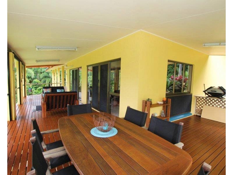 14 Plantation Drive, Bingil Bay QLD 4852