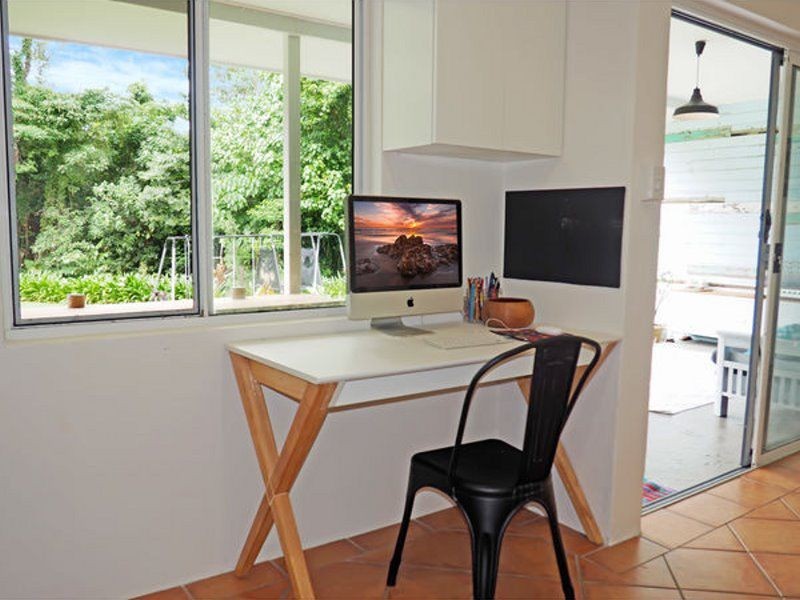 10 Commodore Street, South Mission Beach QLD 4852