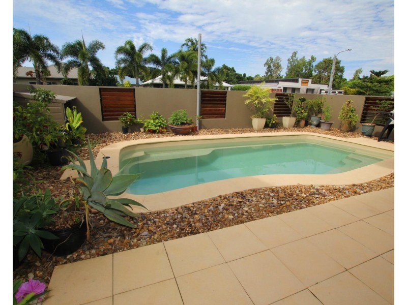 40 Conch Street, Mission Beach QLD 4852