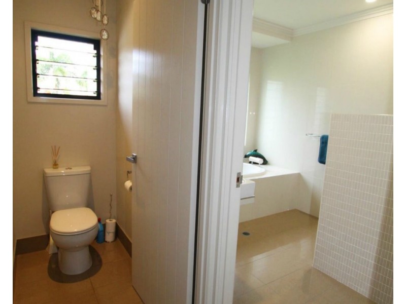 40 Conch Street, Mission Beach QLD 4852