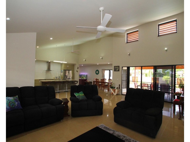 40 Conch Street, Mission Beach QLD 4852