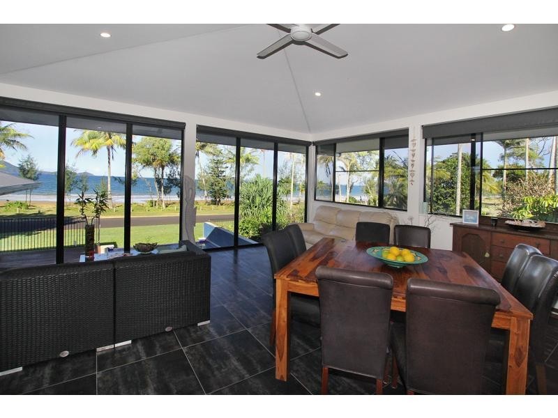 46 Kennedy Esplanade, South Mission Beach QLD 4852