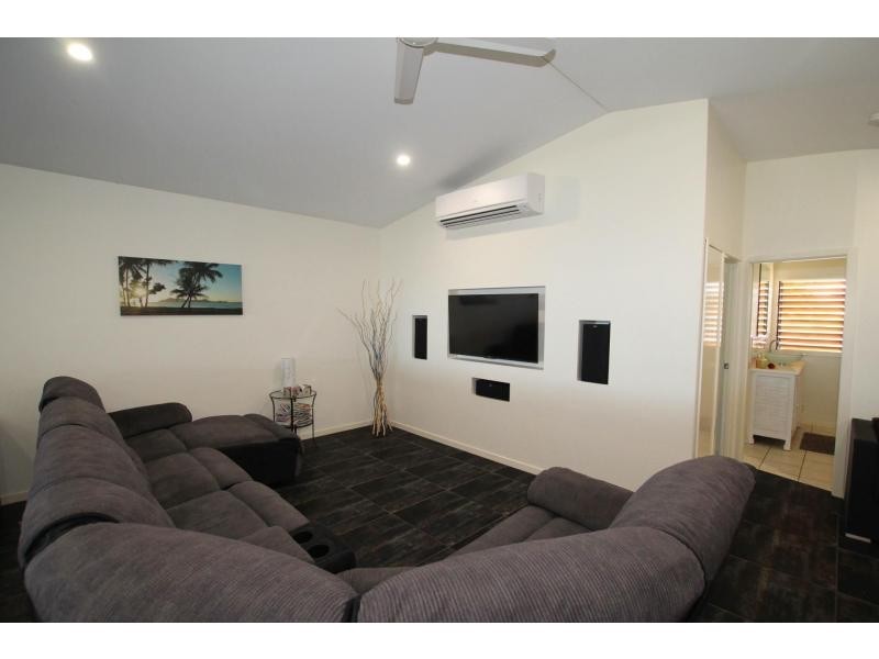 46 Kennedy Esplanade, South Mission Beach QLD 4852