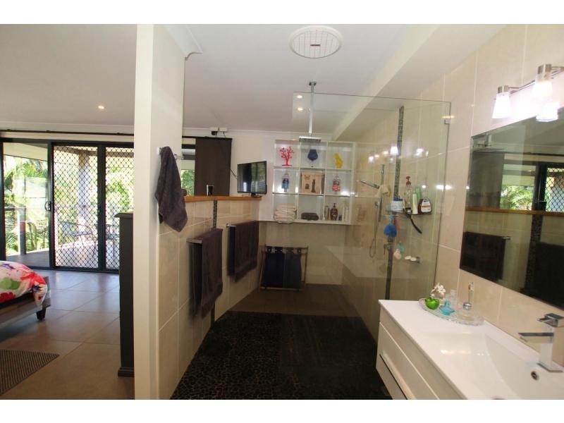 46 Kennedy Esplanade, South Mission Beach QLD 4852