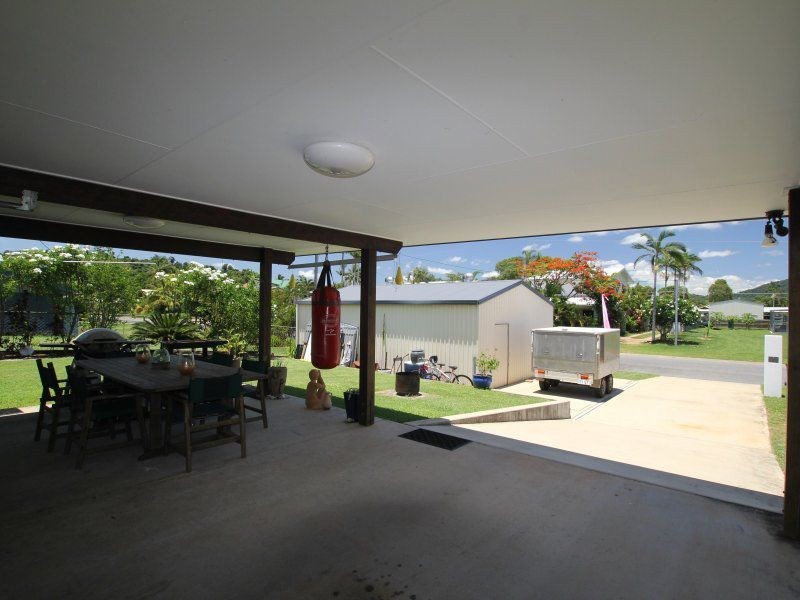 46 Kennedy Esplanade, South Mission Beach QLD 4852