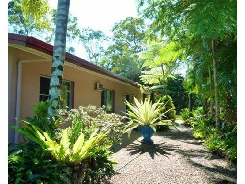 856 East Feluga Road, East Feluga QLD 4854