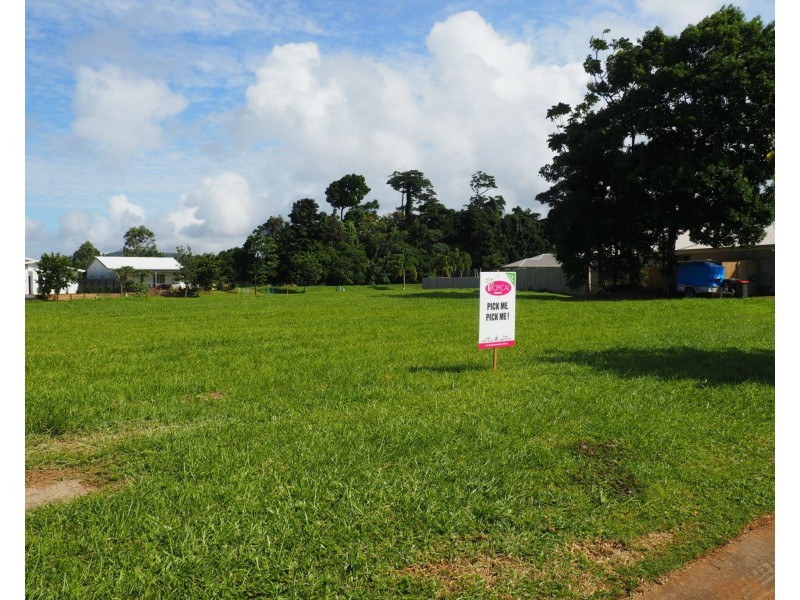 14 Shelly Close, Mission Beach QLD 4852