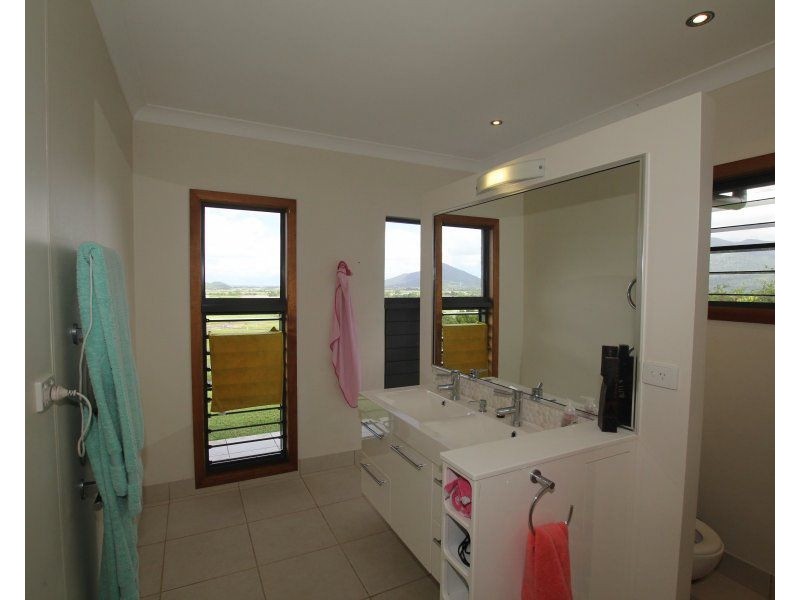 53 Stuart Drive, Feluga QLD 4854