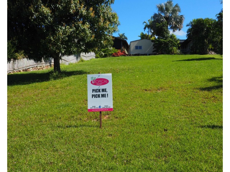 7 Dunkalli Crescent, Wongaling Beach QLD 4852