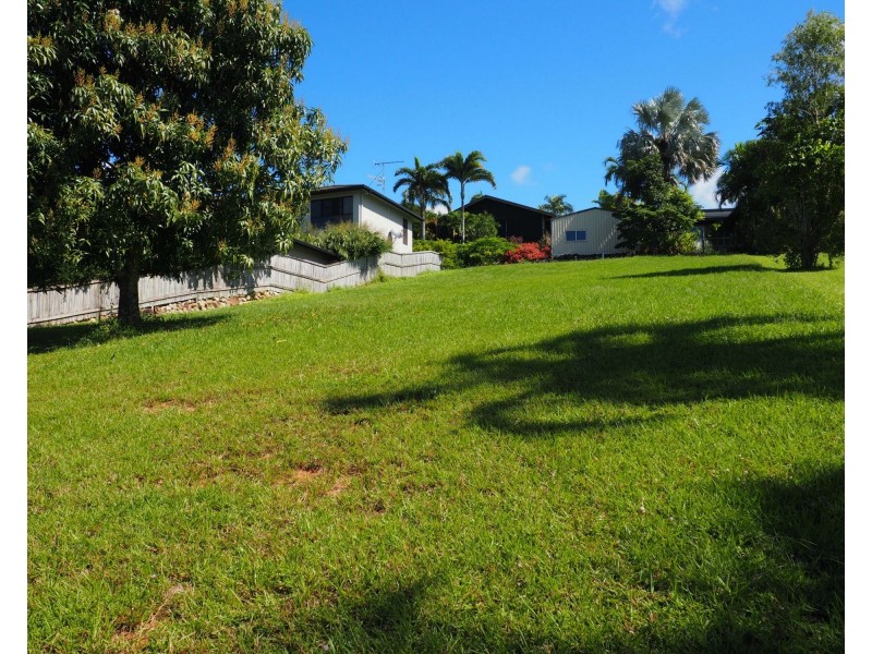 7 Dunkalli Crescent, Wongaling Beach QLD 4852