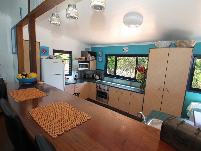 27 Banfield Parade, Wongaling Beach QLD 4852