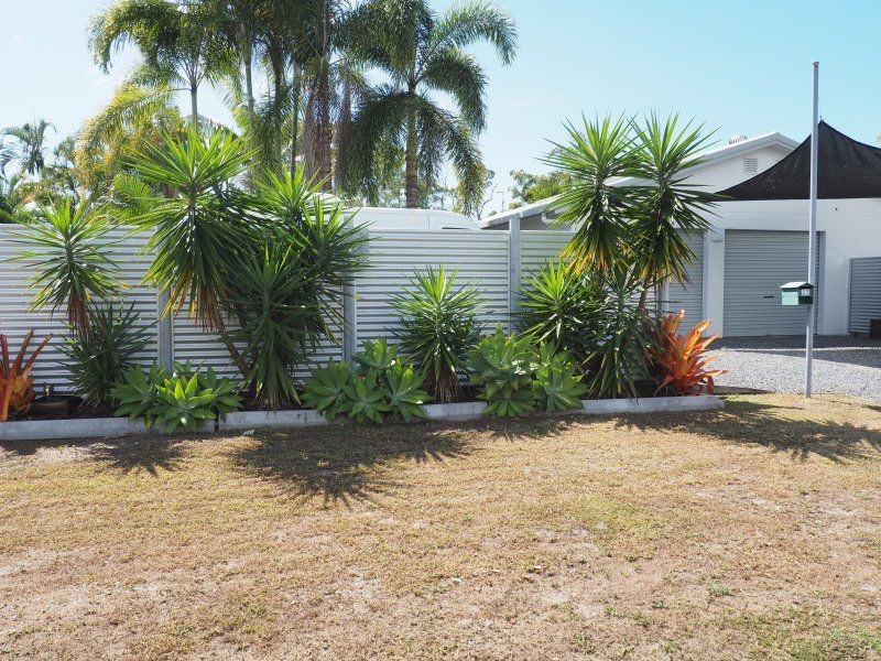32 Holland Street, Wongaling Beach QLD 4852