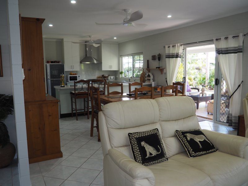 32 Holland Street, Wongaling Beach QLD 4852