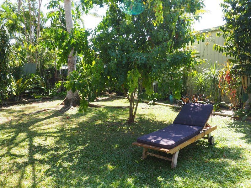 32 Holland Street, Wongaling Beach QLD 4852