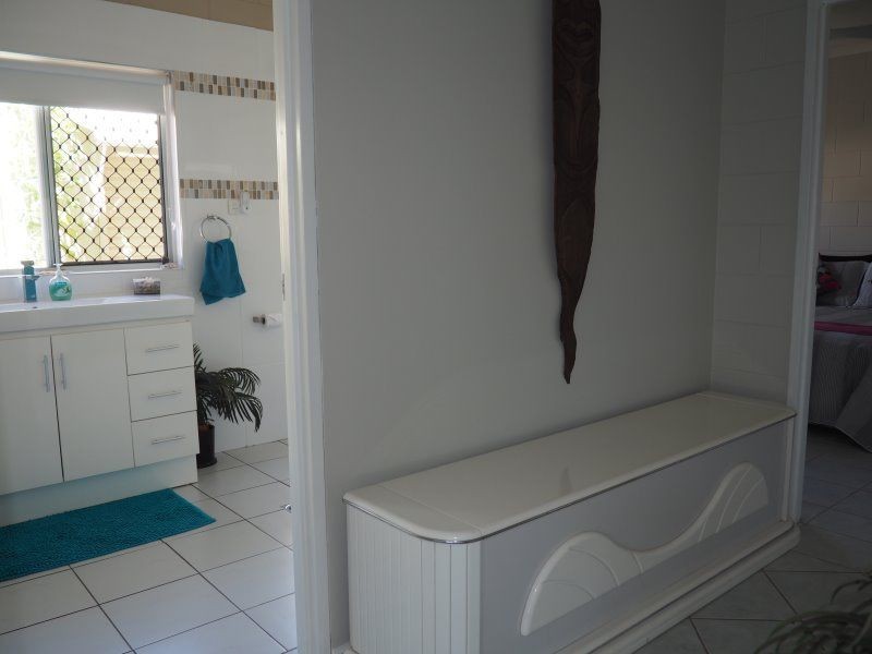 32 Holland Street, Wongaling Beach QLD 4852