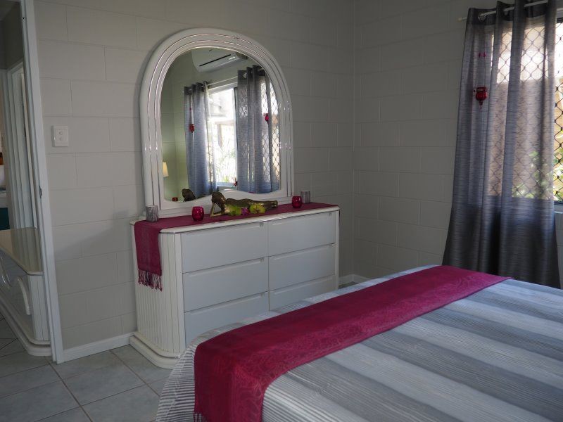 32 Holland Street, Wongaling Beach QLD 4852