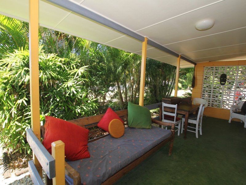 15 Cutten Street, Bingil Bay QLD 4852