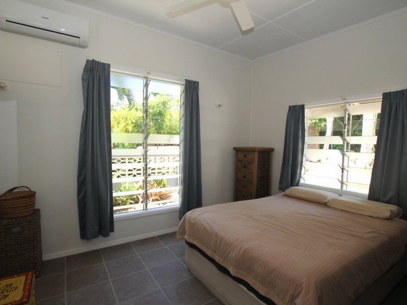15 Cutten Street, Bingil Bay QLD 4852