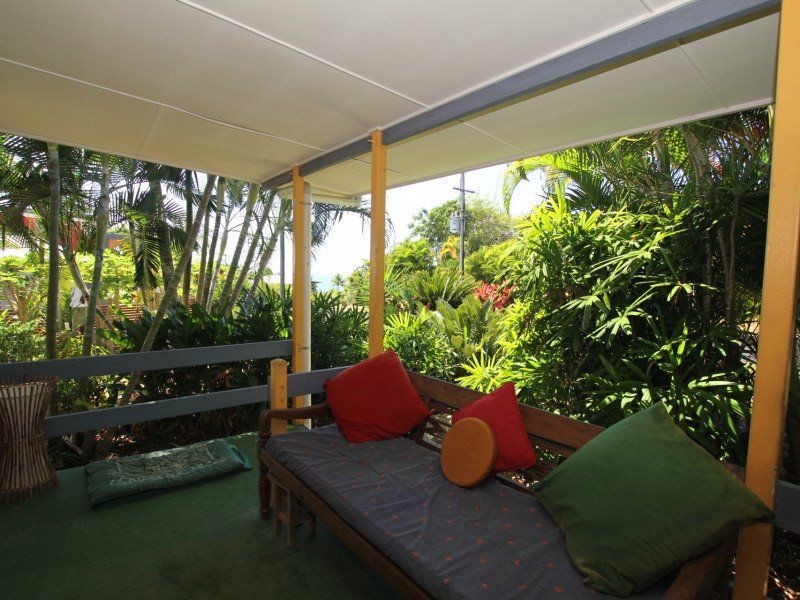 15 Cutten Street, Bingil Bay QLD 4852