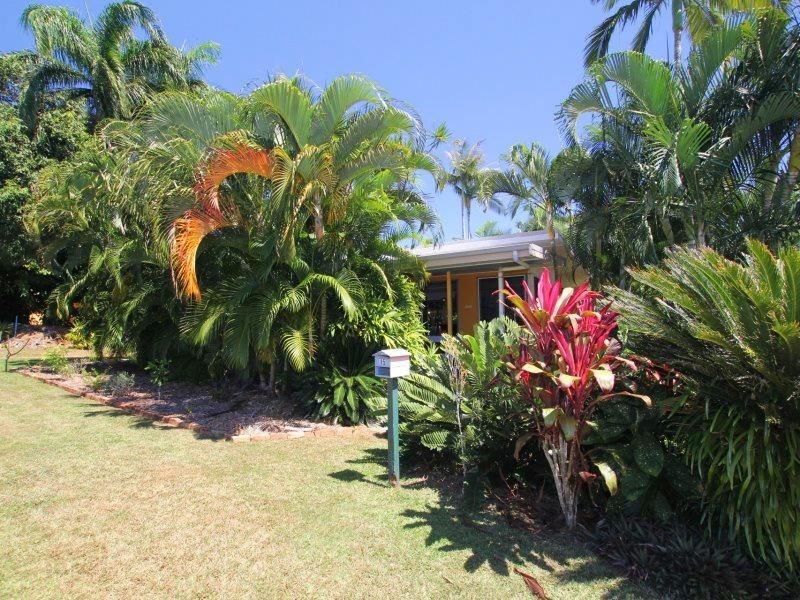 15 Cutten Street, Bingil Bay QLD 4852