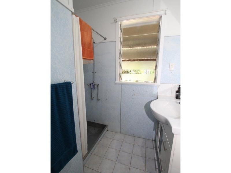 15 Cutten Street, Bingil Bay QLD 4852