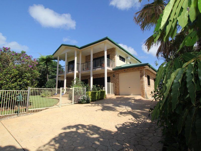 9 Leslie Lane, South Mission Beach QLD 4852